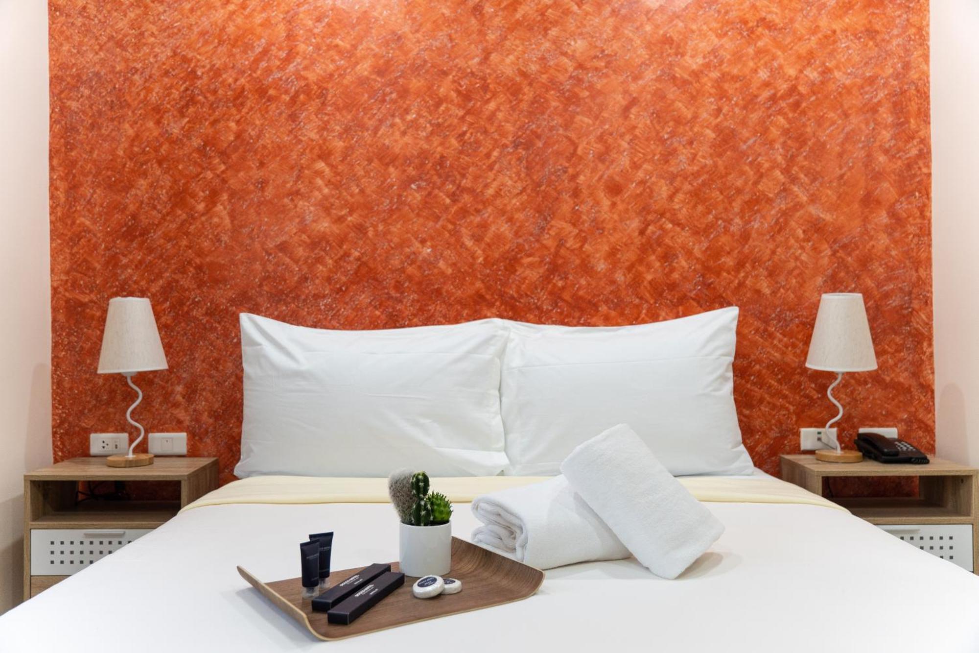 Dccco Hotel Dumaguete City Экстерьер фото